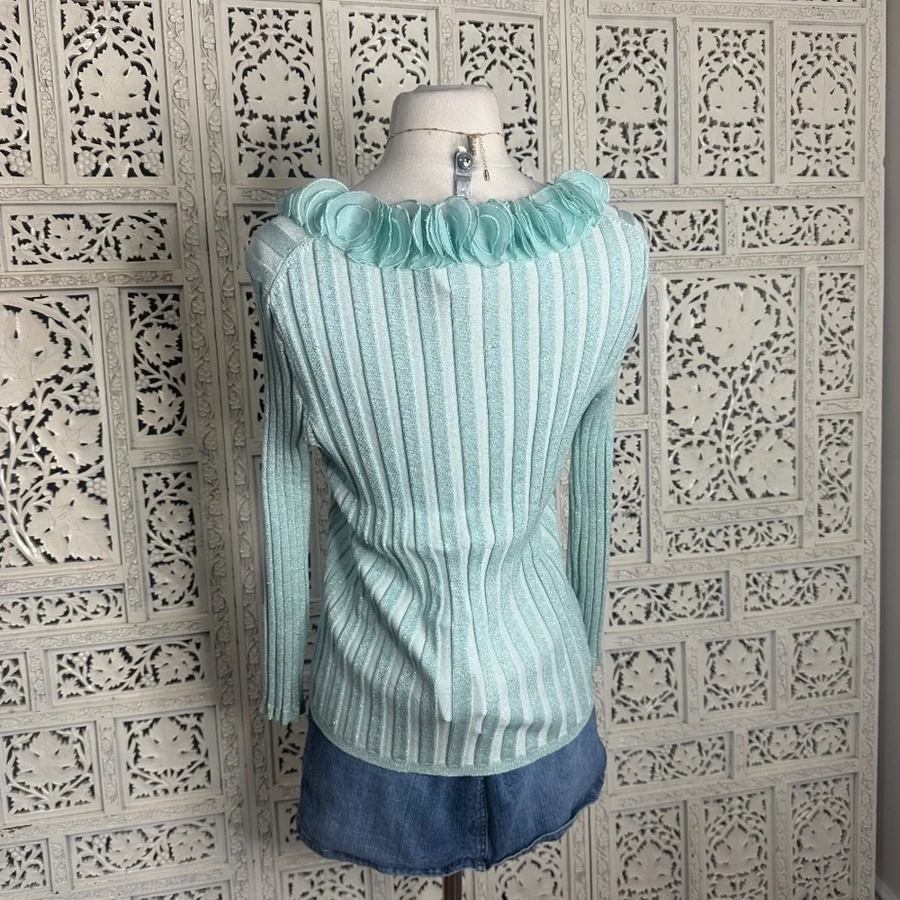 Y2K Lifestyle Sandra King Silk Blend Light Blue Ribbed Shimmer‎ Frilly Sweater